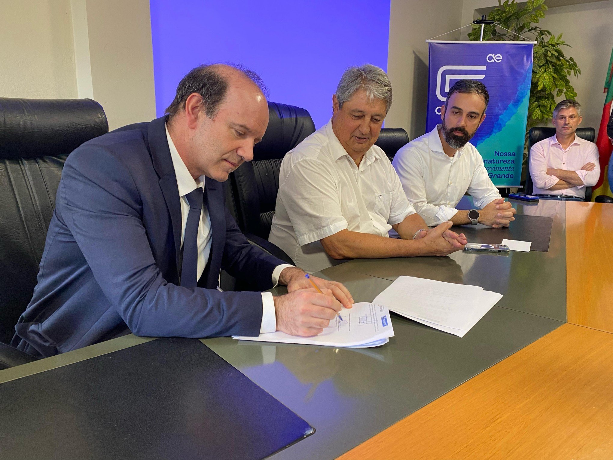 Corsan deve iniciar obras de ampliação da rede de esgoto de Gramado em 90 dias