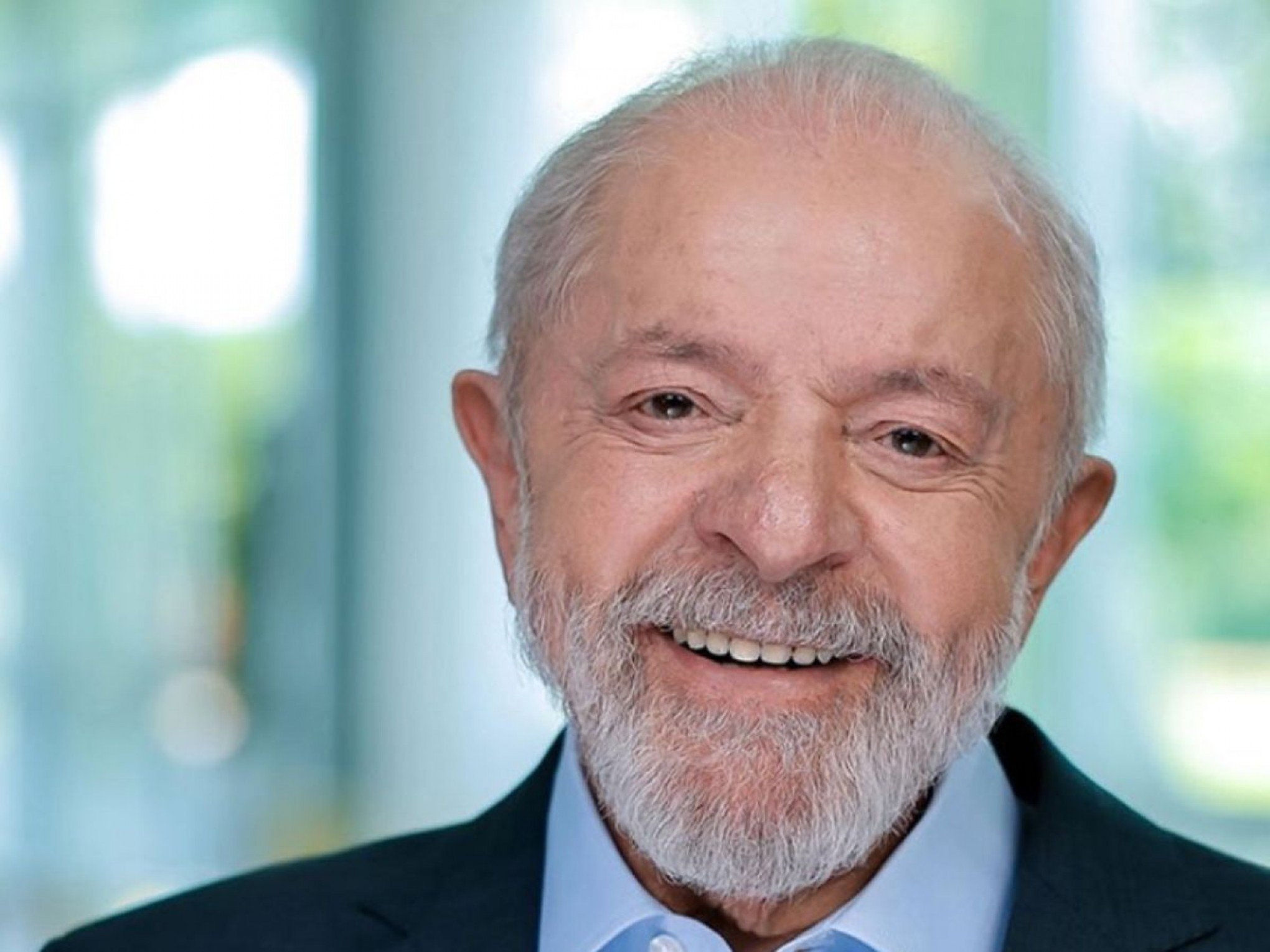 VÍDEO: Em pronunciamento, Lula anuncia pagamento de benefício para estudantes e reforça gratuidade de medicamentos