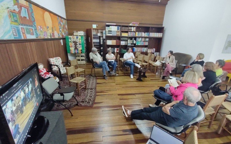 Encontros do Clube do Livro de Canela ocorrem de forma híbrida