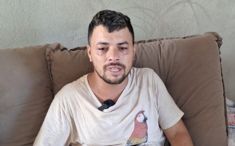 Luiz Fernando dos Santos chora ao relembrar sofrimento da filha mais velha desde que família recebeu notificação | abc+