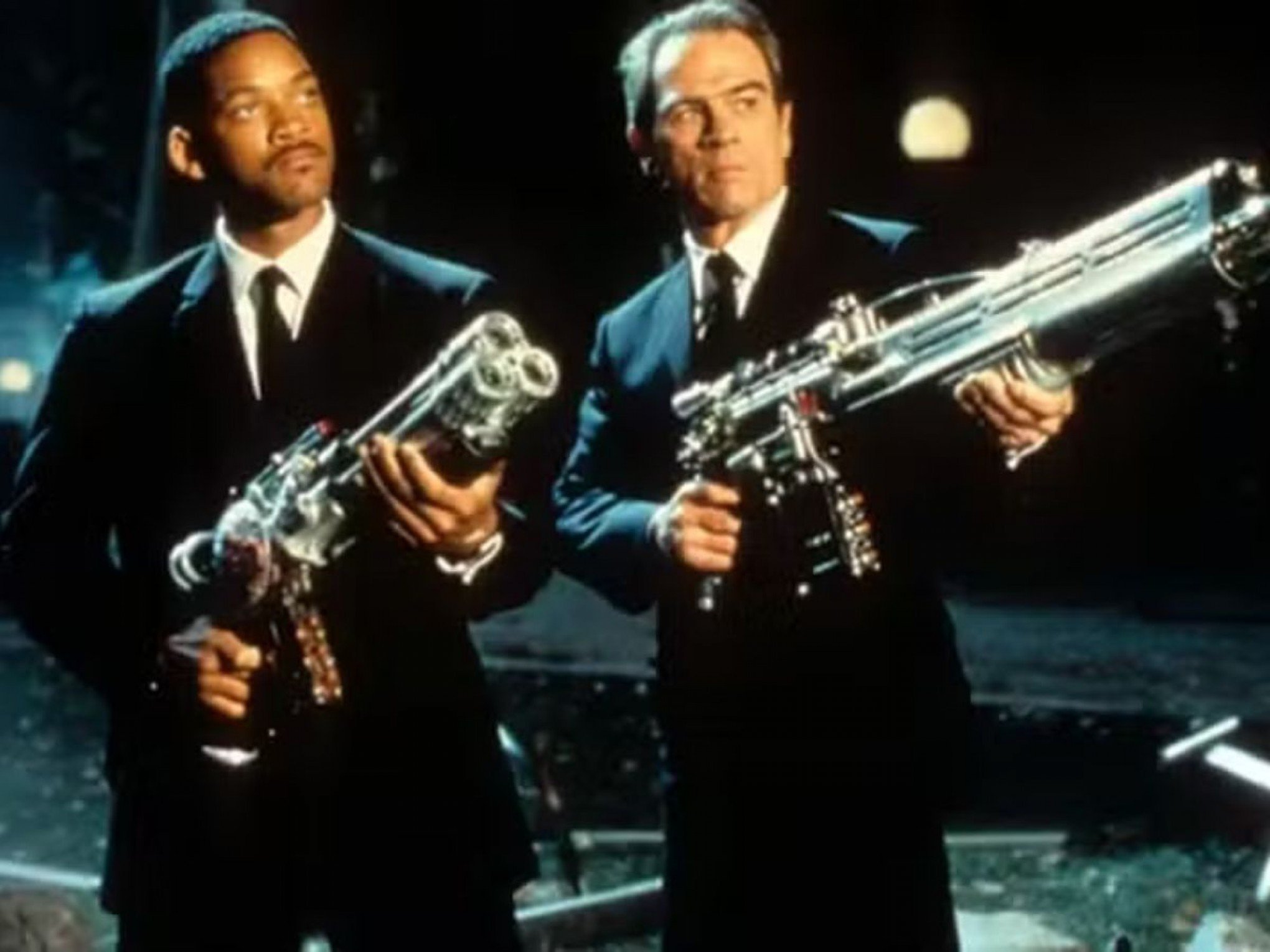 SESSÃO DA TARDE: Clássico de Will Smith com Tommy Lee Jones é exibido nesta quarta-feira (26)