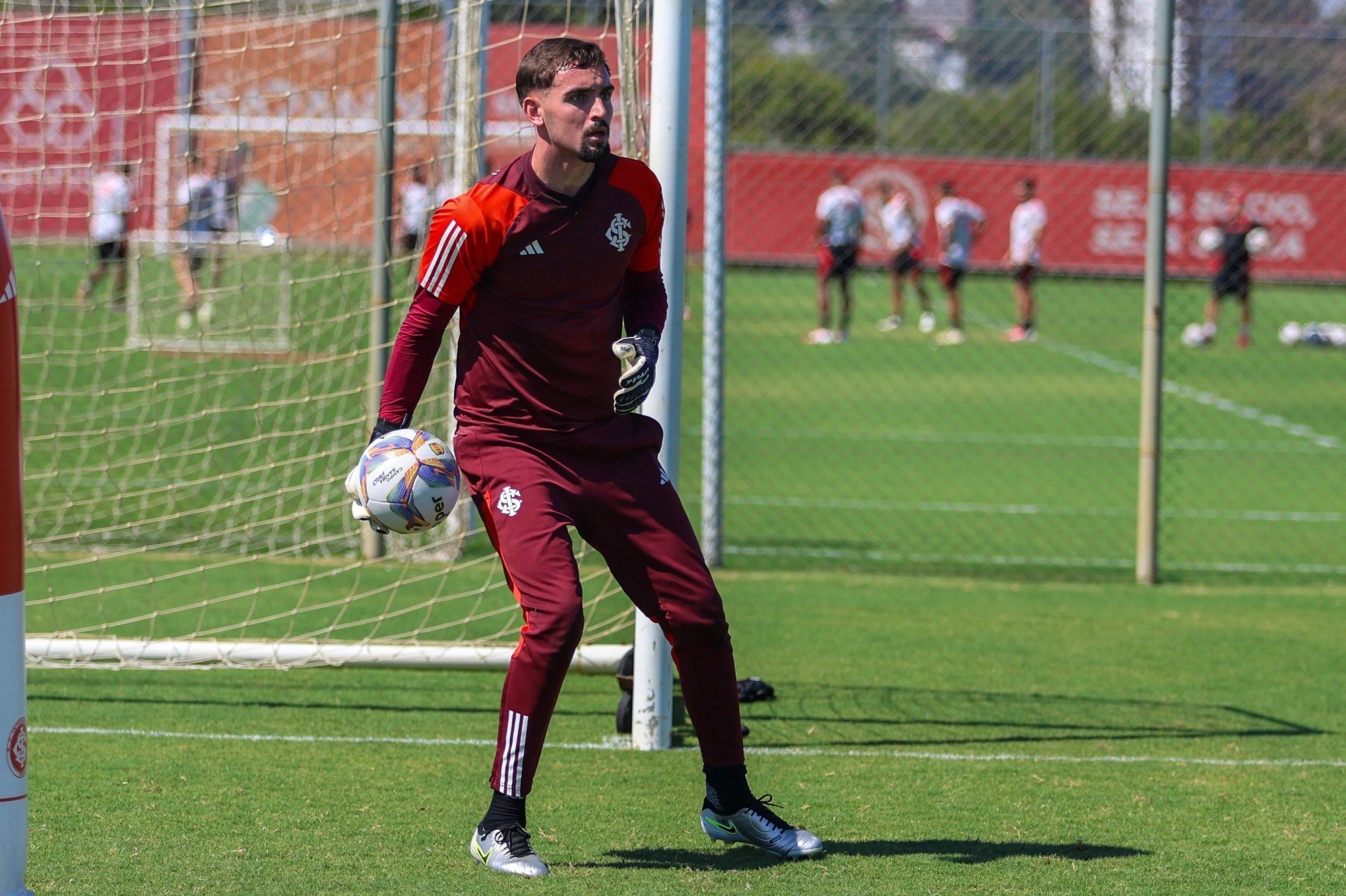 Anthoni fala em jogar com seriedade para garantir vaga na final do Gauchão