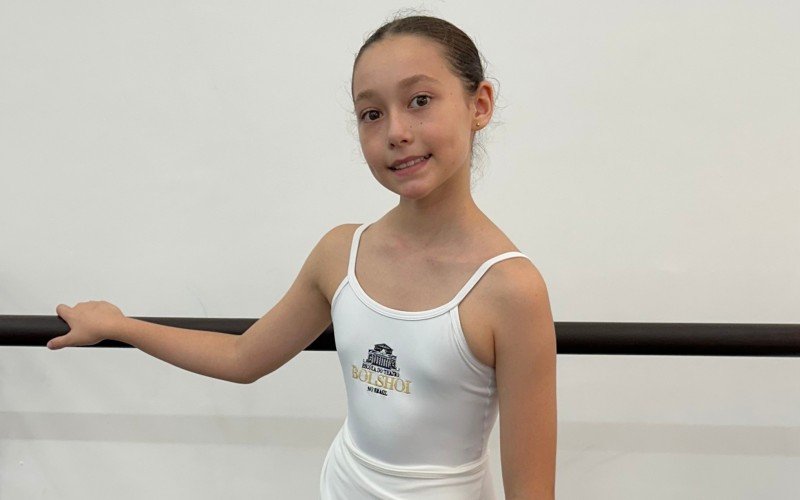 Isabela desfruta das aulas no Bolshoi em Joinville