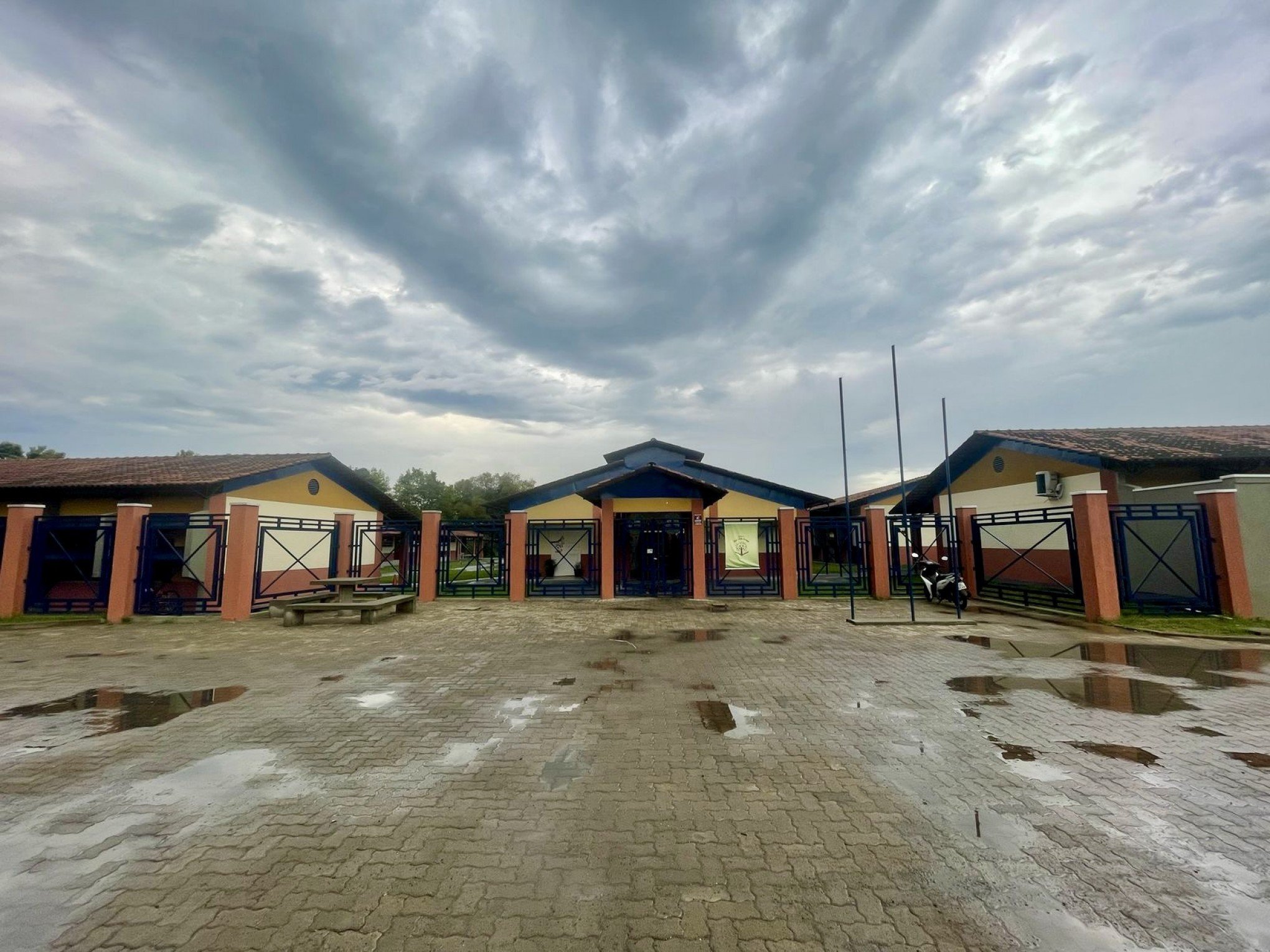 Mudança em gestão de escola gera discussão em cidade do Vale do Sinos; entenda