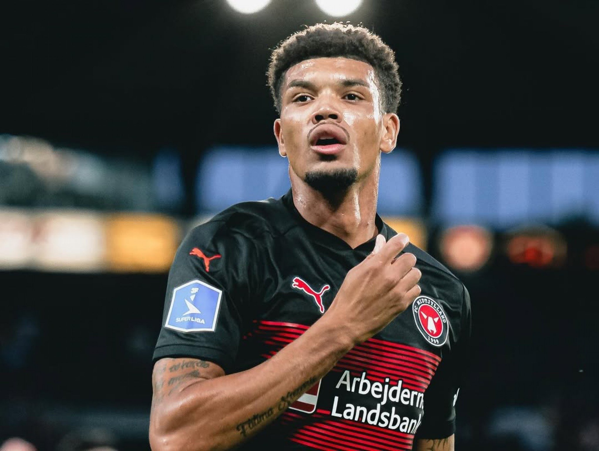 Colorado anuncia o acerto com o zagueiro Juninho, de 30 anos