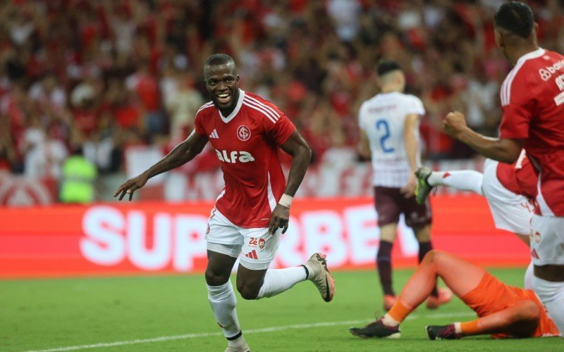 Enner Valencia marcou duas vezes na vitória por 3 a 1 | abc+
