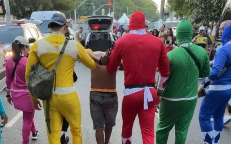 Power Rangers da polícia prendem homem com celulares furtados em bloco de SP | abc+