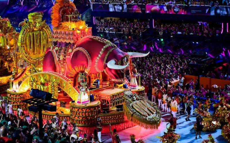 Unidos de Padre Miguel abriu a noite de desfiles do Rio de Janeiro | abc+