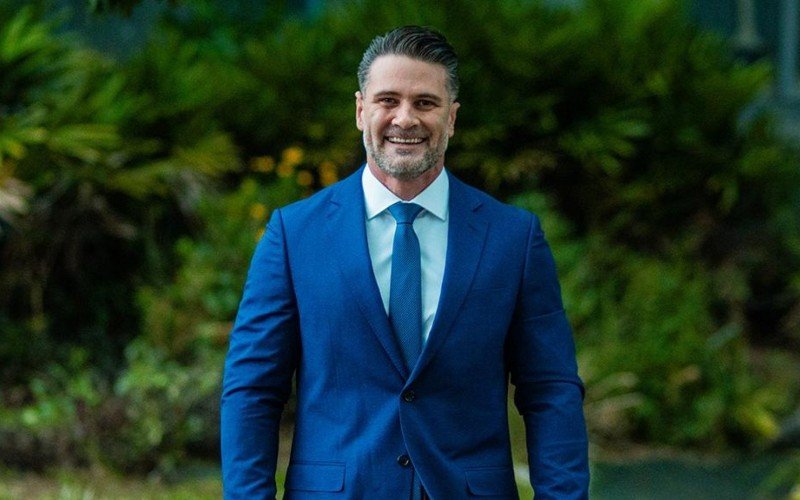 Felipe Costella é o prefeito de Esteio