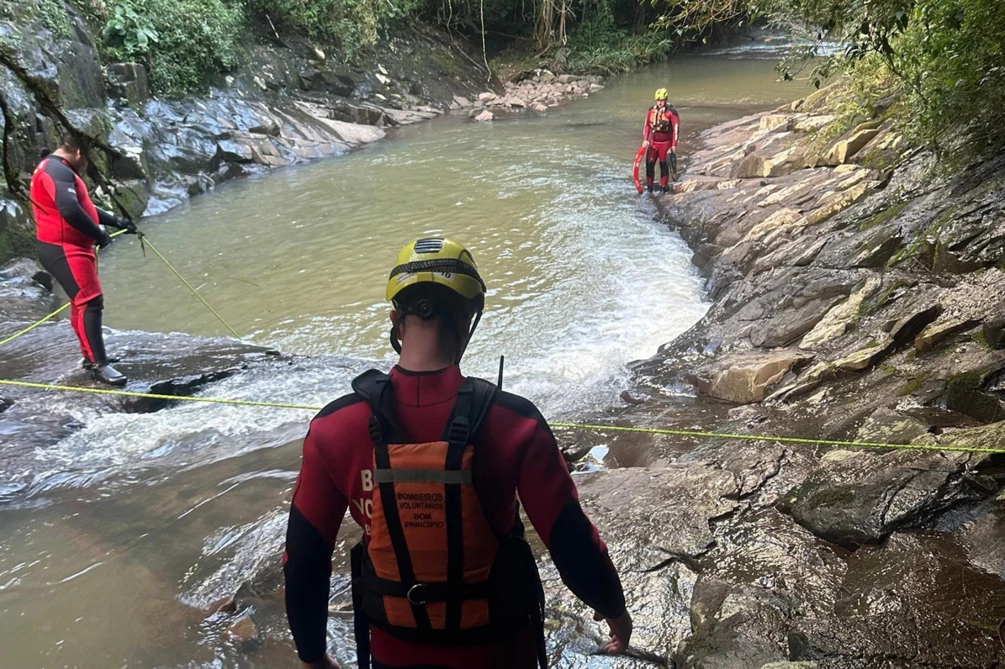 Homem que faria aniversário nesta segunda-feira morre após escorregar em pedra no Vale do Caí