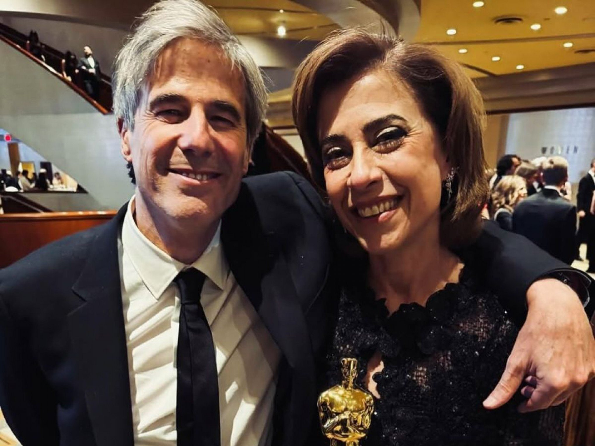 OSCAR: Walter Salles faz homenagem a Fernanda Torres; assista ao discurso do diretor de Ainda Estou Aqui