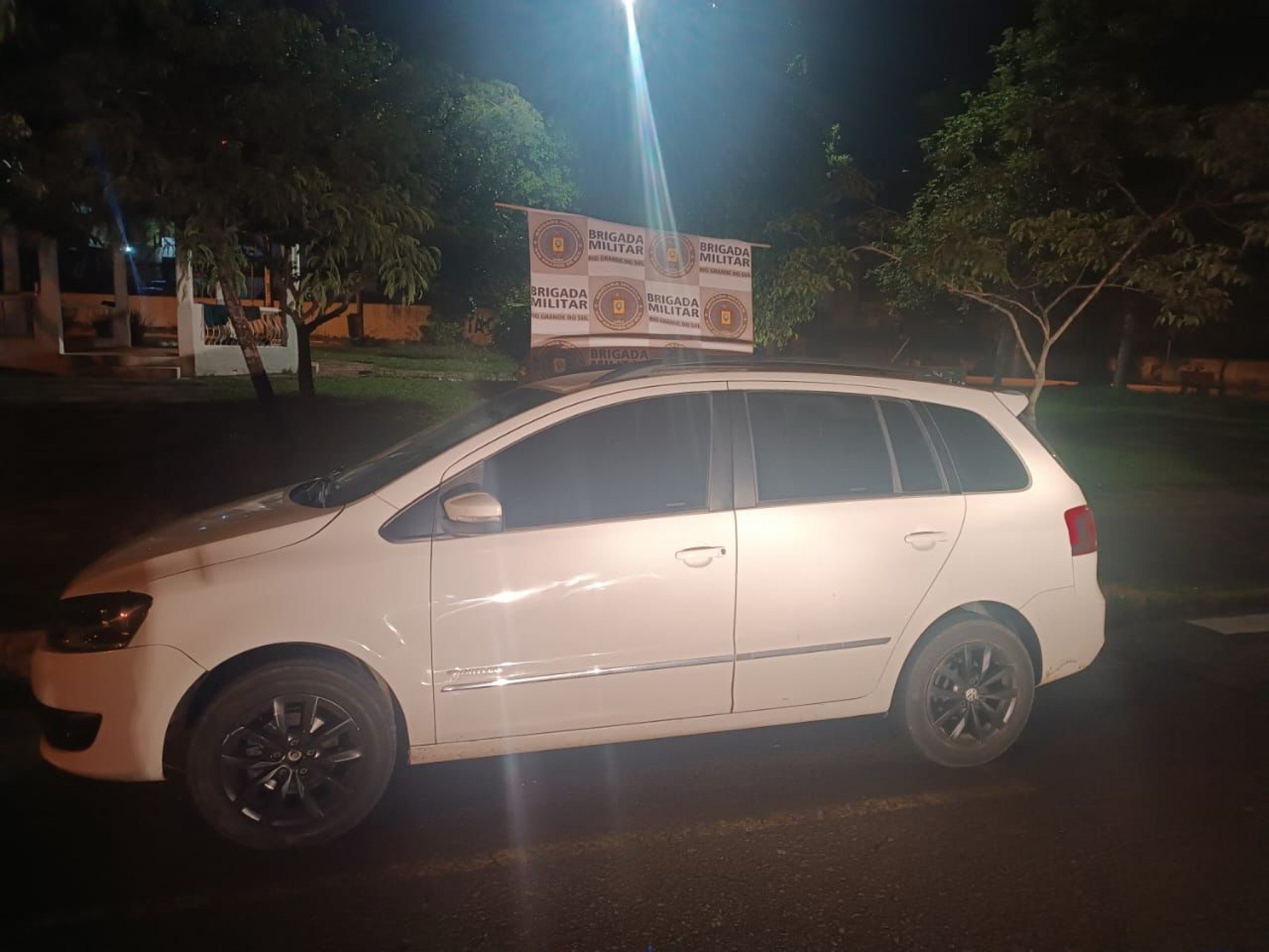 Encapuzados invadem casa, agridem morador e obrigam vítima a fazer Pix em Novo Hamburgo