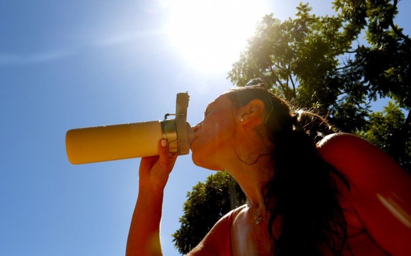 PREVISÃO DO TEMPO: Fim da folga de carnaval ainda não será o fim da onda de calor; veja quais serão as máximas hoje | abc+