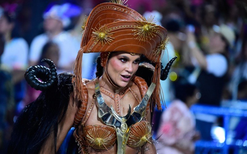 Desfile da Salgueiro também chamou atenção na segunda noite | abc+