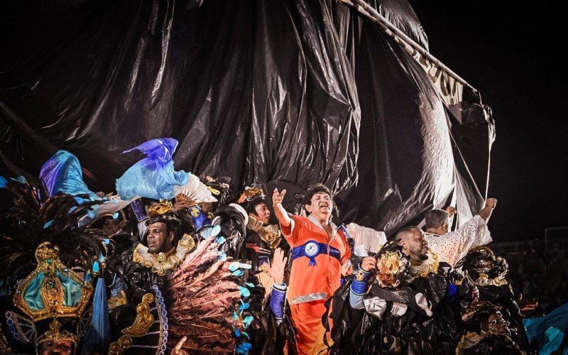 Beija-Flor campeã do Carnaval 2025 no Rio de Janeiro 