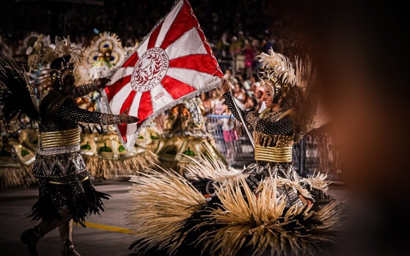 Detalhes dos desfiles das escolas de samba do Grupo Especial do Rio de Janeiro 2025