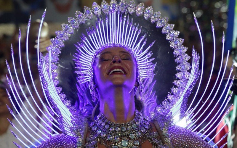 Paolla Oliveira se despediu da soberania da bateria da Grande Rio no Carnaval 2025 | abc+