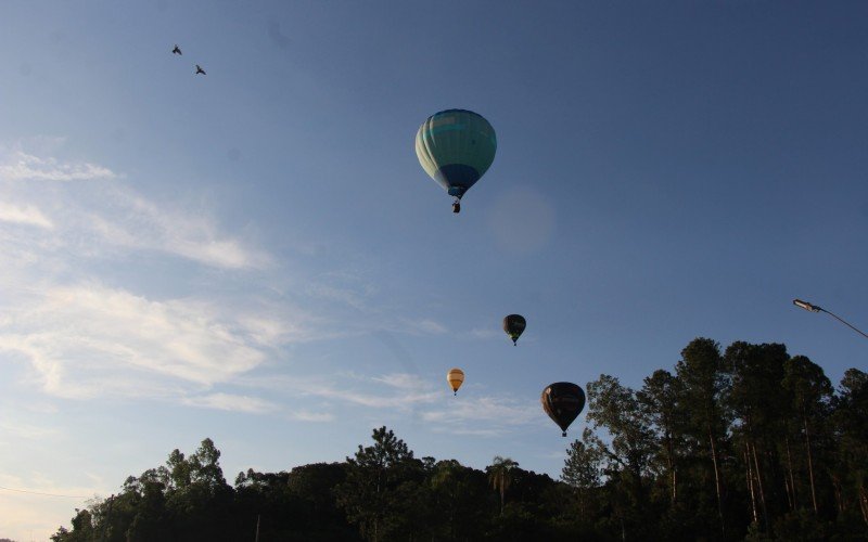 Show de balões movimentou o céu de Sapiranga | abc+