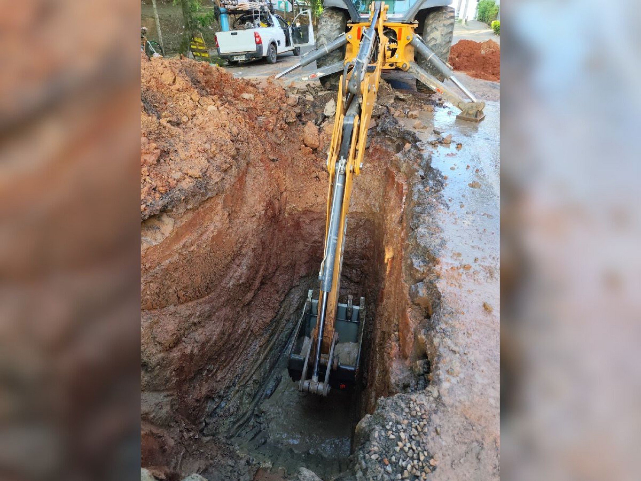 Conserto emergencial de adutora deixa 3 bairros em Novo Hamburgo sem água; veja prazo para reabastecimento