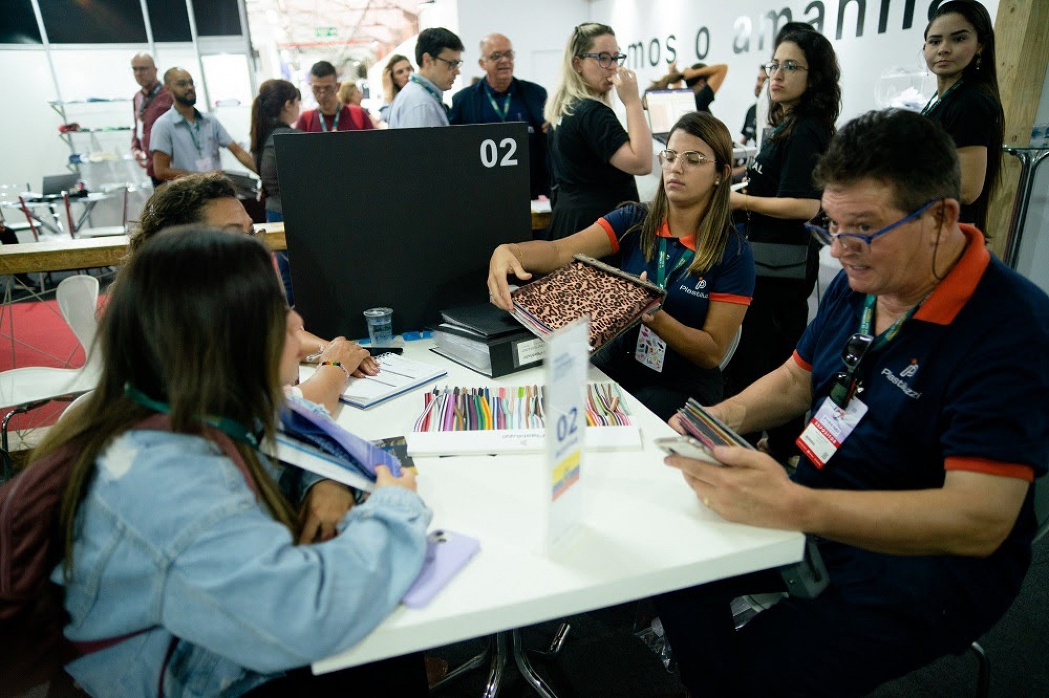 FIMEC: Assintecal levará cinco grupos de importadores para a feira coureiro-calçadista