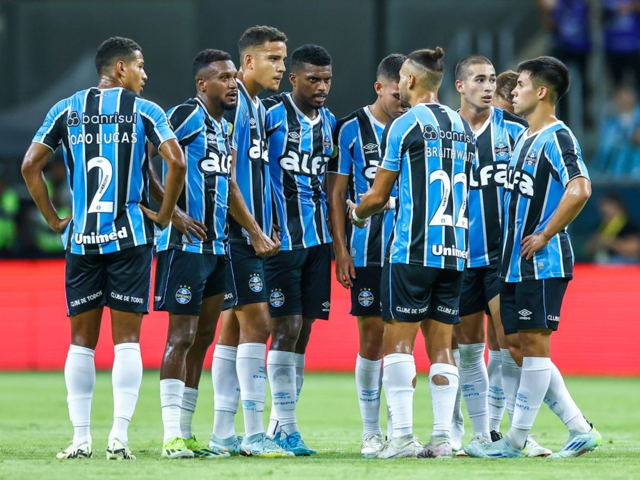 Grêmio escalado com Camilo e Monsalve titulares para o Gre-Nal 445