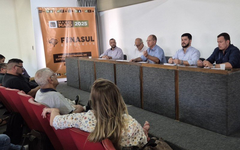 Reunião ocorreu nesta sexta-feira na sede da Gadolando, na capital