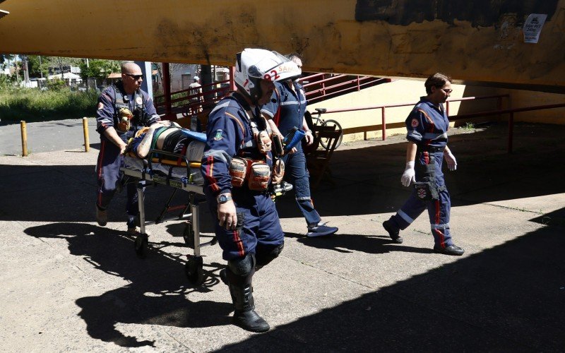 Torcedores gravemente feridos acabaram sendo encaminhado pelo Samu para a emergência do Hospital Nossa Senhora das Graças neste sábado (8)