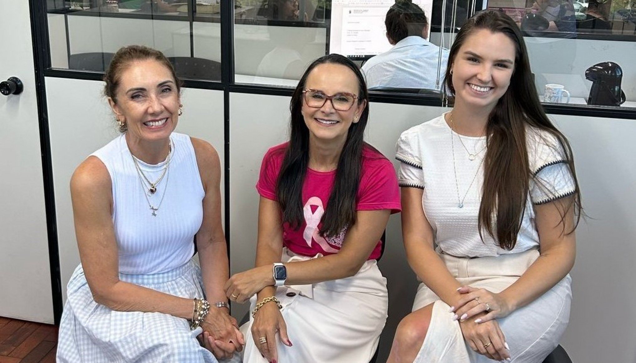 Bazar solidário garante mais de mil exames de mamografia para pacientes da rede pública em Novo Hamburgo