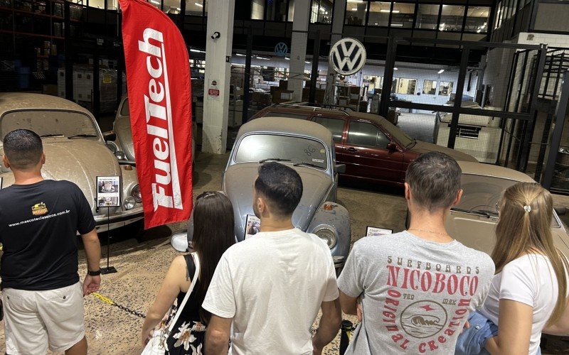 Carros raros da antiga Comercial Gaúcha adquiridos por empresário do EUA são expostos em evento da FuelTech, em Porto Alegre | abc+