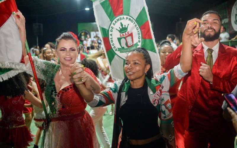 Presidente Lana Flores acredita no título do Carnaval no Grupo Prata | abc+