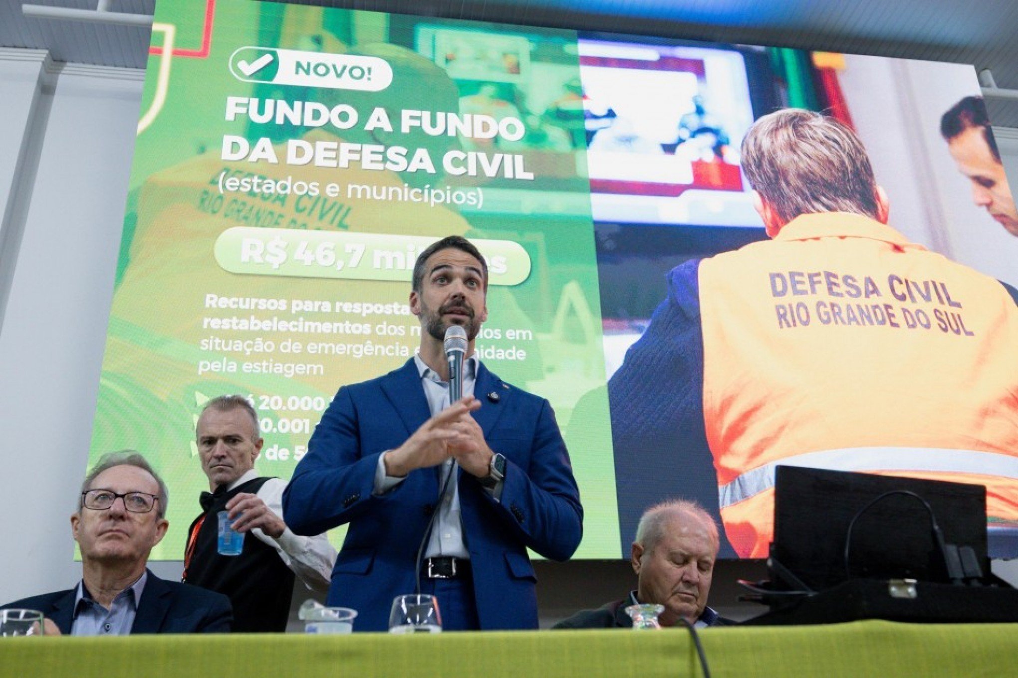 Eduardo Leite anuncia medidas para enfrentar a estiagem