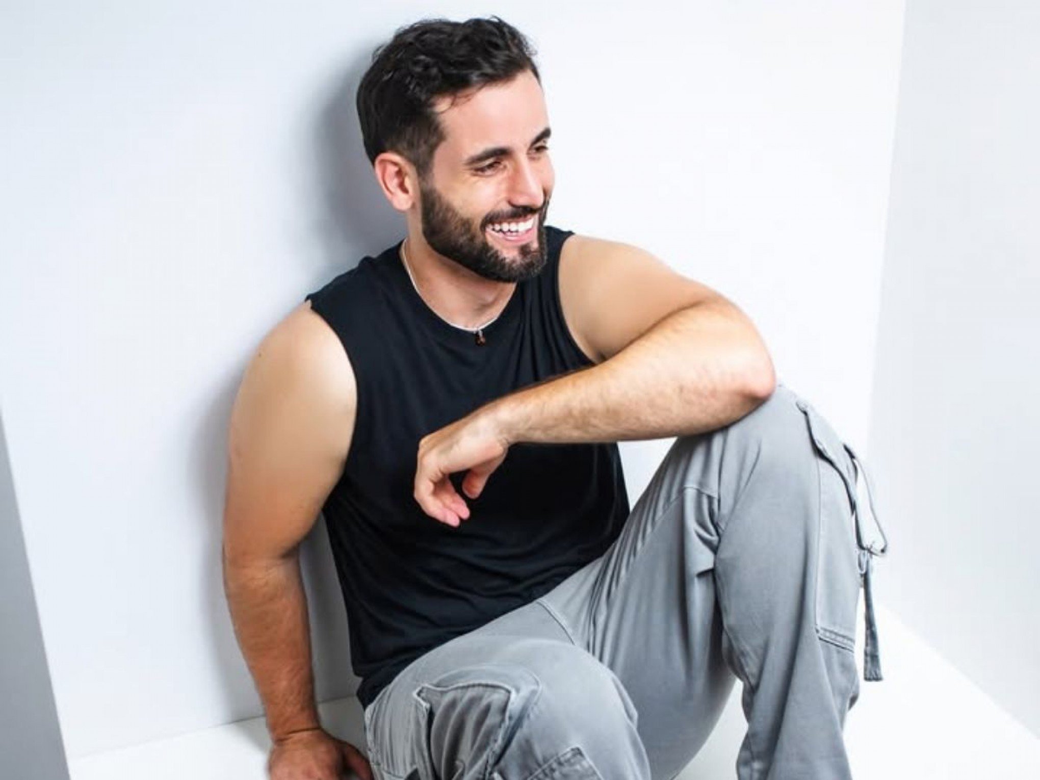"Tenho que seguir minha vida": Ex-BBB Matteus fala sobre novo affair após término com Isabelle