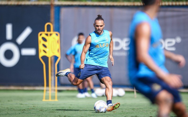 Martin Braithwaite será a referência no ataque gremista | abc+