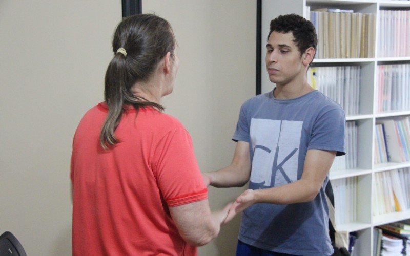 Associação realiza trabalhos com crianças e adolescentes
