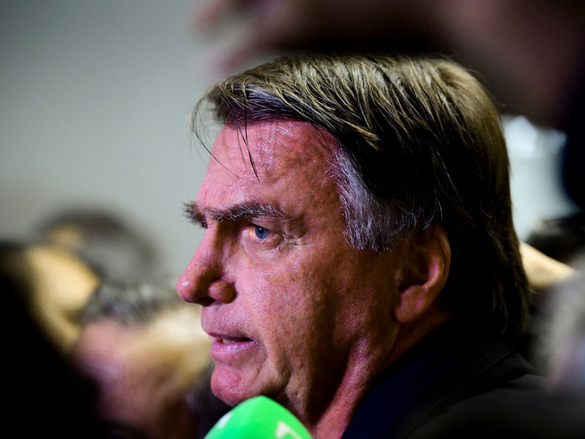 Moraes autoriza visita de filhos de Bolsonaro enquanto ele estiver internado