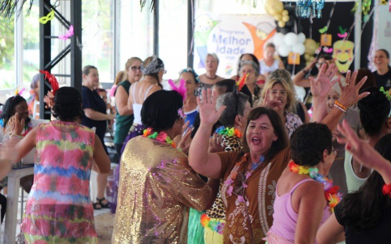 Carnaval, baile + matinê dançante no Grêmio Atiradores Novo Hamburgo
