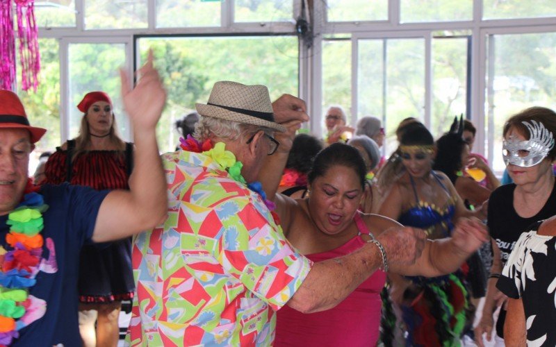 Carnaval, baile + matinê dançante no Grêmio Atiradores Novo Hamburgo
