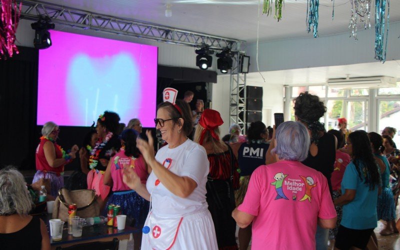 Carnaval, baile + matinê dançante no Grêmio Atiradores Novo Hamburgo
