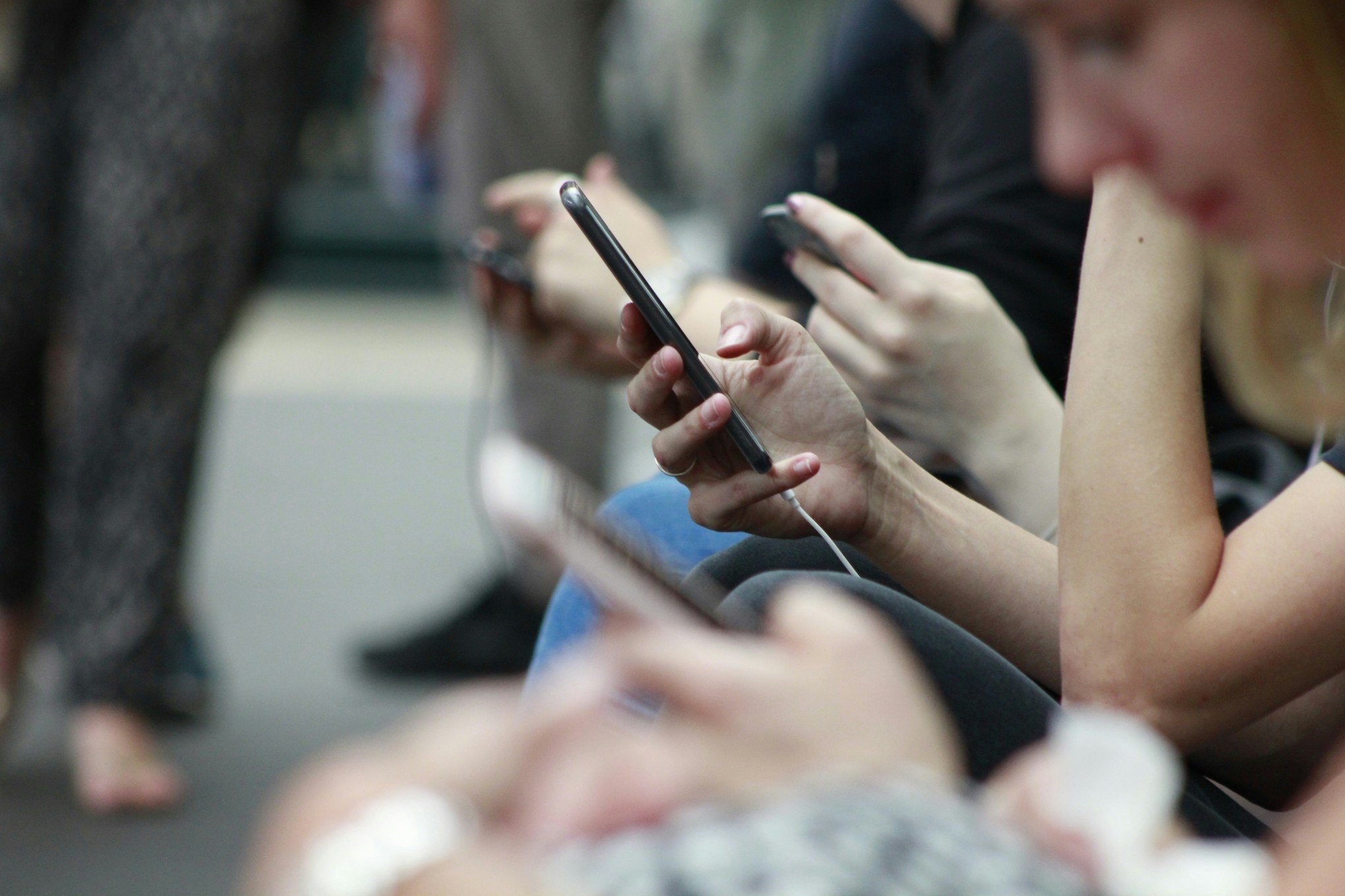 Como diferentes gerações utilizam as redes sociais