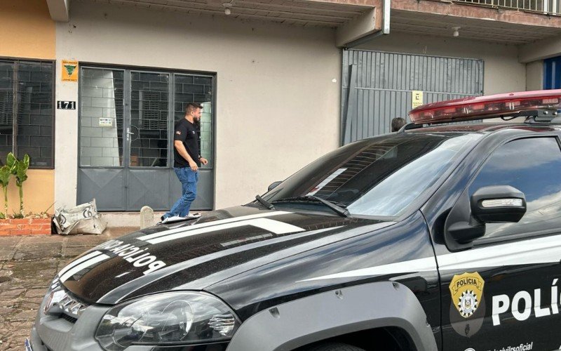 Polícia Civil isolou casa de pai de gêmeos após incêndio | abc+