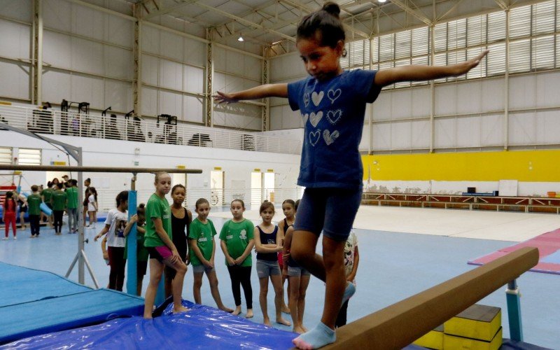 Peneira de ginástica artística acontece na Estação Cidadania nesta quinta-feira (13)