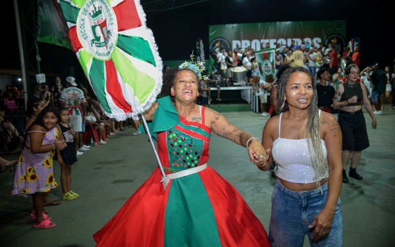 Protegidos desfila em Porto Alegre na sexta-feira, dia 14, com a reedição do samba "A Protegidos toda Zen - Budismo o Caminho para a iluminação" | abc+