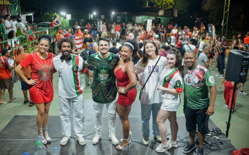 Protegidos desfila em Porto Alegre na sexta, dia 14 | abc+