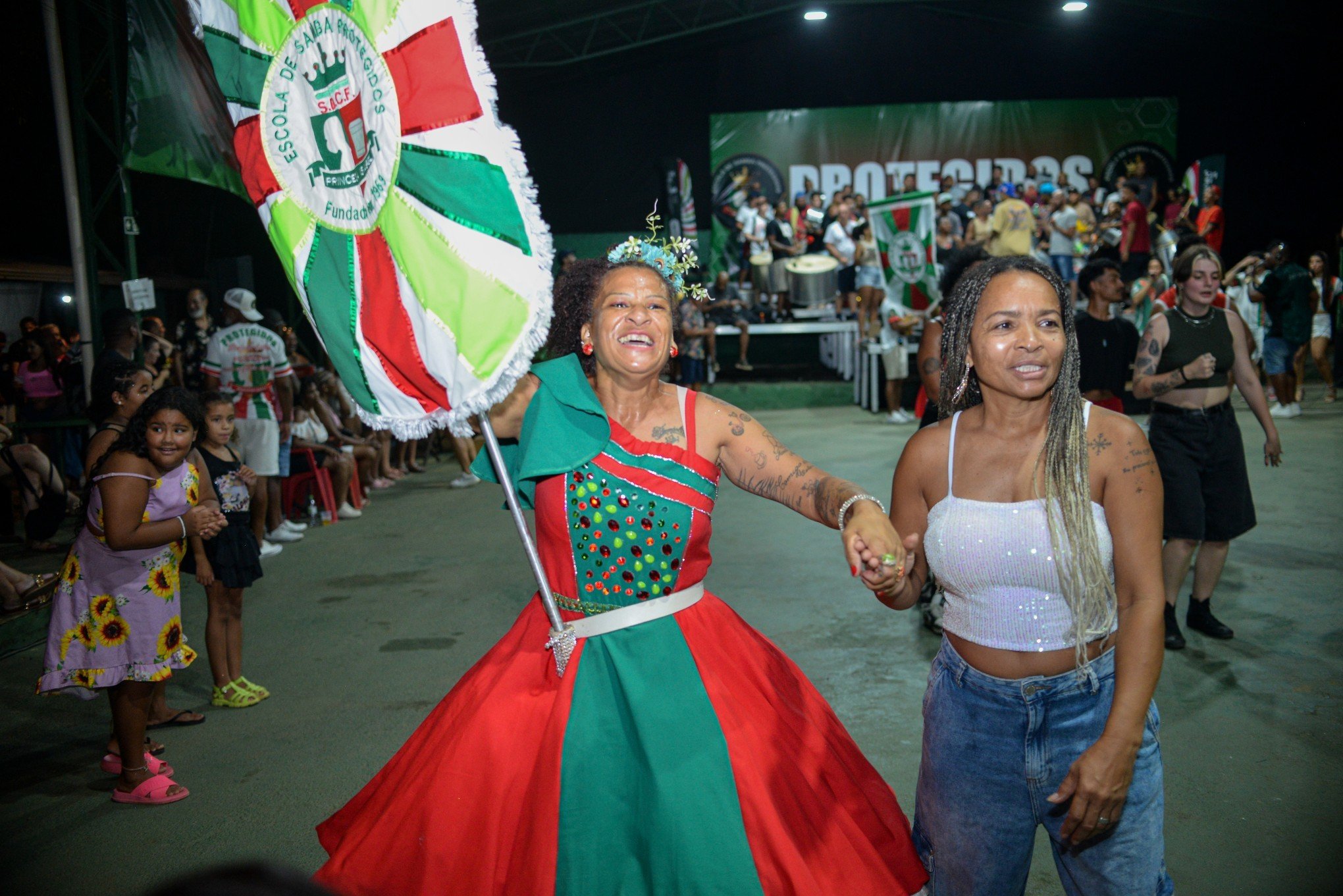 Protegidos desfila em Porto Alegre na sexta-feira, dia 14, com a reedição do samba "A Protegidos toda Zen - Budismo o Caminho para a iluminação" | abc+