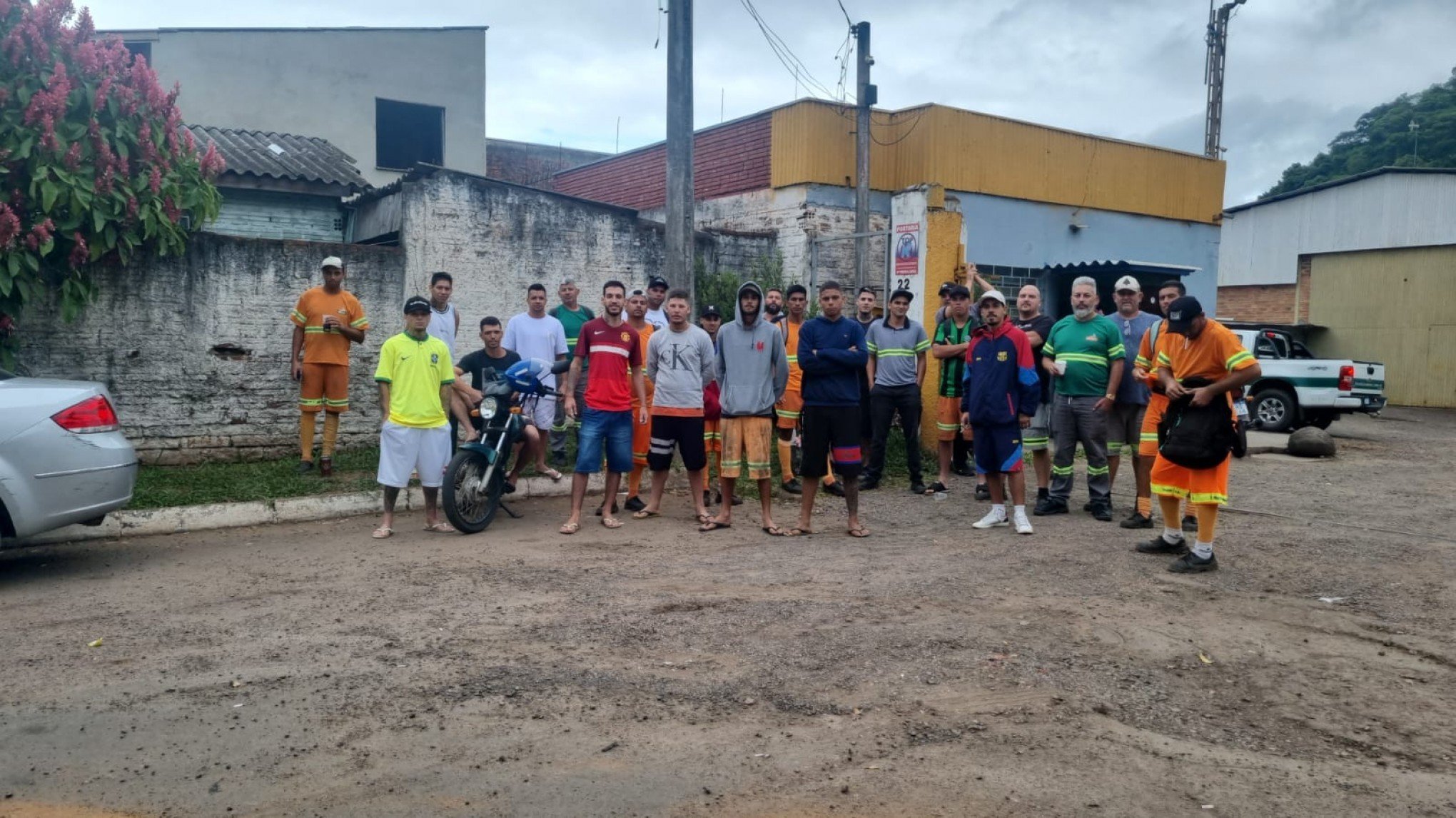 Saiba quando o lixo voltará a ser recolhido em Novo Hamburgo; entenda o motivo da greve