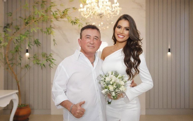 Amado Batista se casa com Calita Franciele | abc+