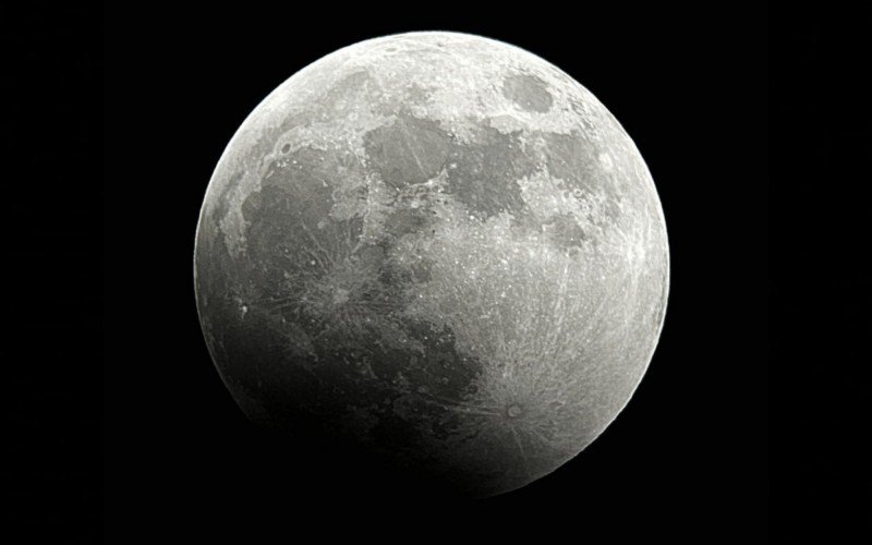 Eclipse lunar total no RS 2025