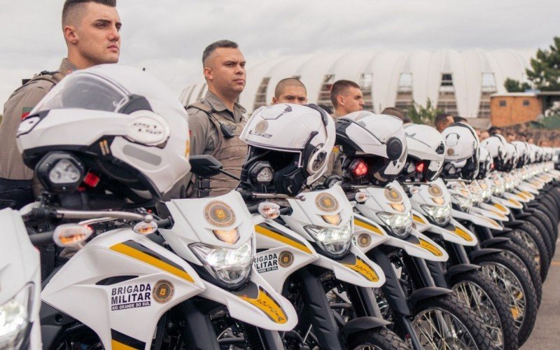 Segundo a BM, mais de 800 policiais atuarão no esquema de segurança do Gre-Nal 446 | abc+