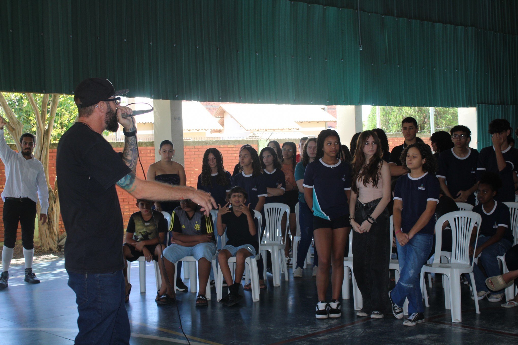 Caravana Geloteca fomenta o incentivo à leitura nas escolas em Canoas