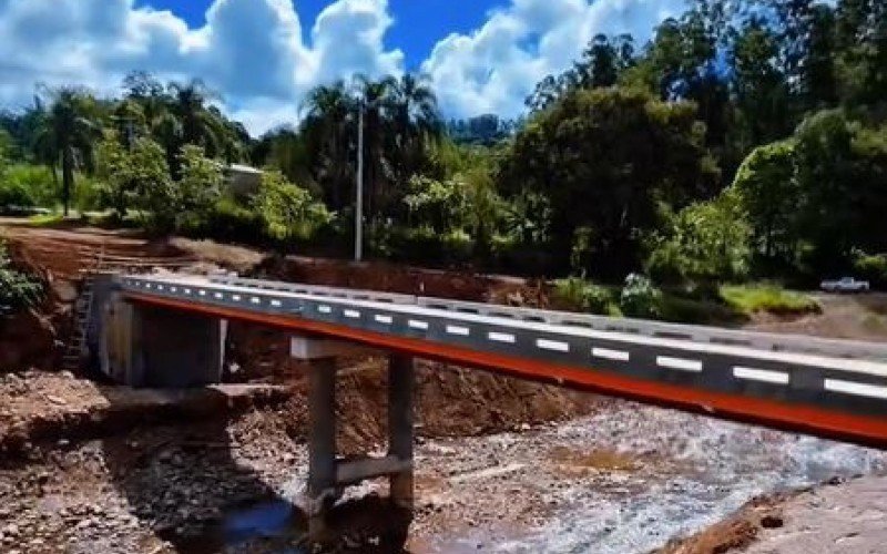 Ponte provisória em Santa Tereza, na Serra gaúcha  | abc+